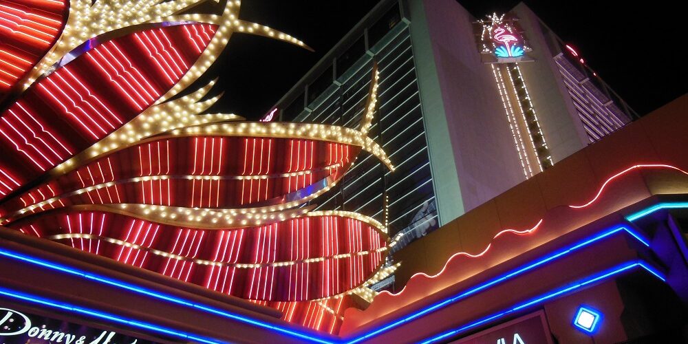 Immagini Stock - Vita Notturna Lungo La Strip Di Las Vegas Di