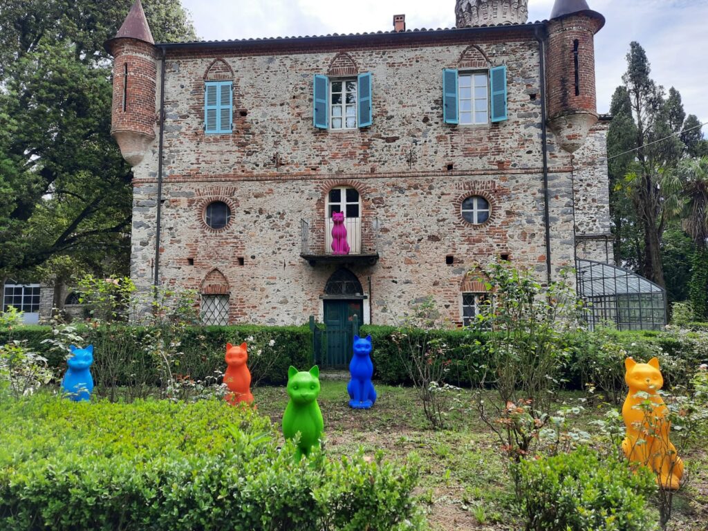 i gatti e il giardino delle rose, spiriti del tempo, castello di montecavallo